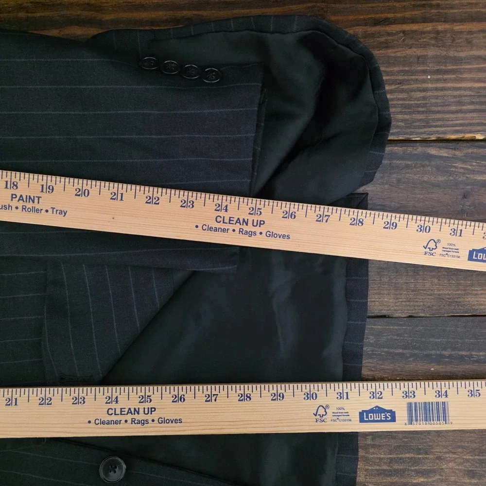 Joseph Abboud Men's Sport Coat Blazer Two Button‎ Charcoal Striped Wool Size 42R